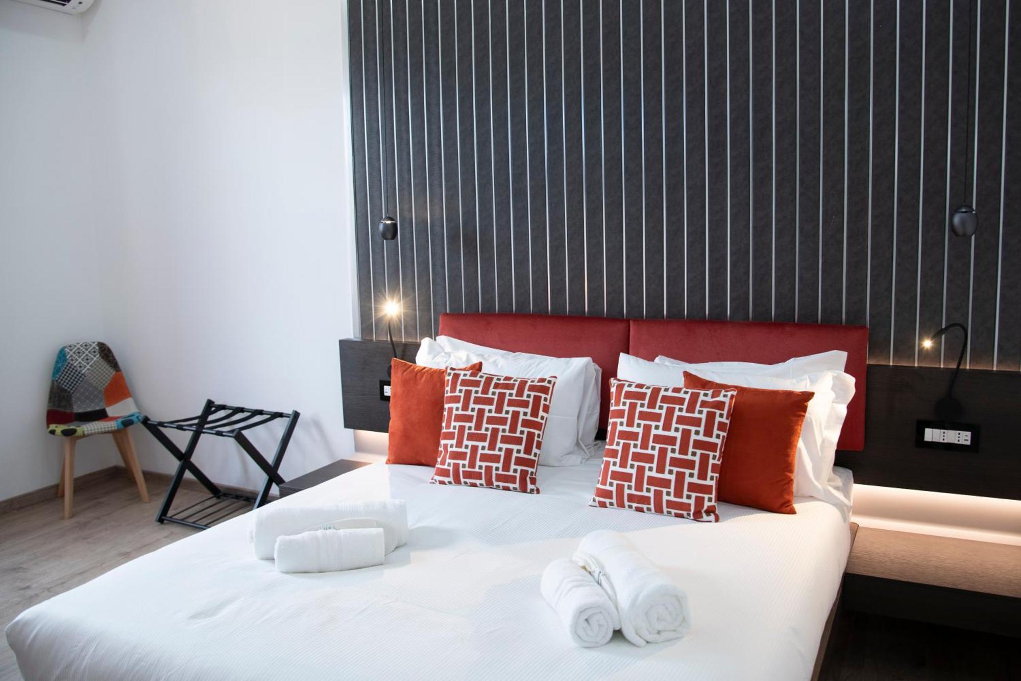 Trastevere New Luxury Rooms Rome Bagian luar foto