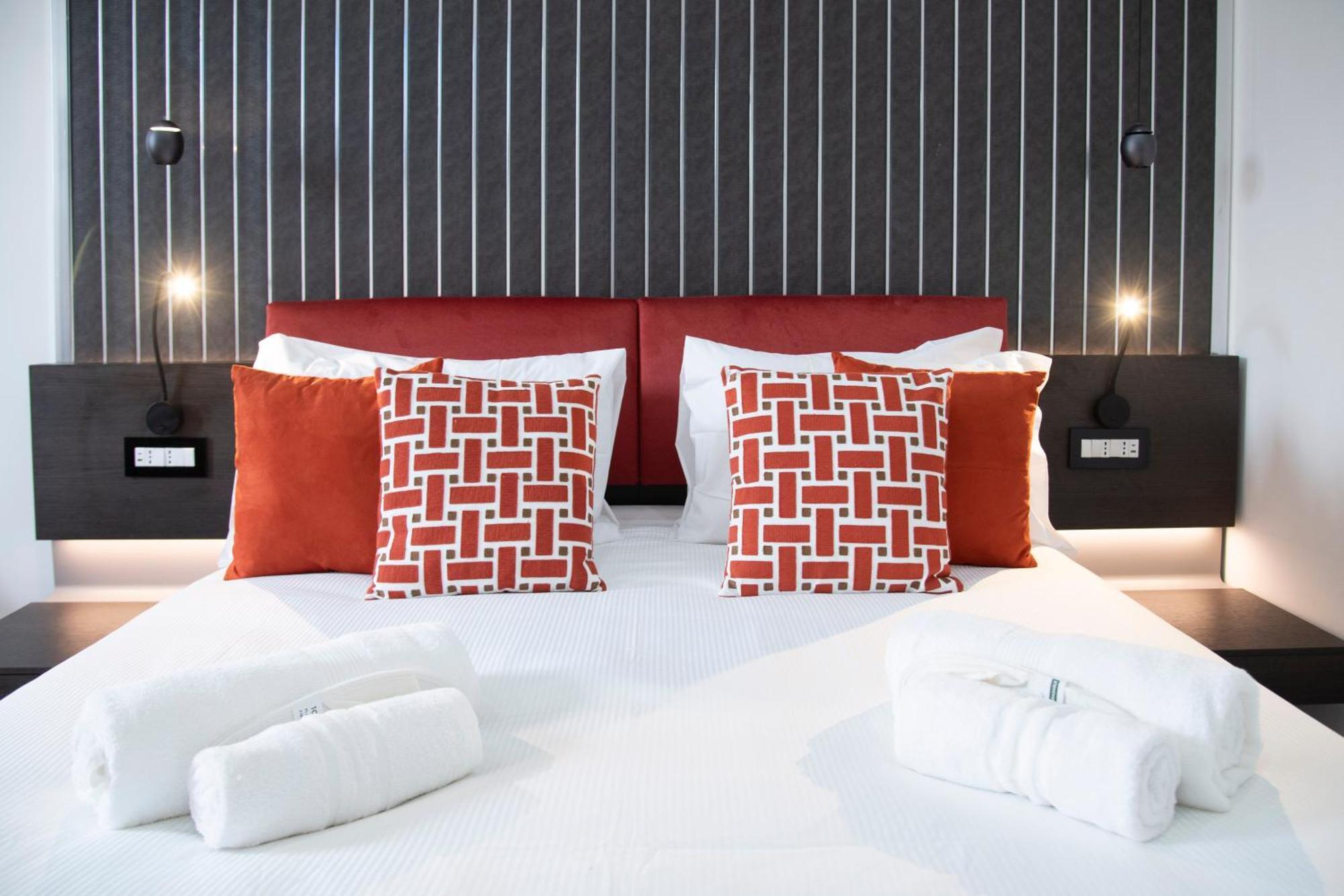 Trastevere New Luxury Rooms Rome Bagian luar foto